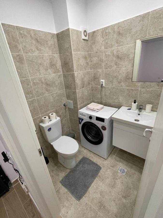 Militari Comfort Apartment Roşu Dış mekan fotoğraf